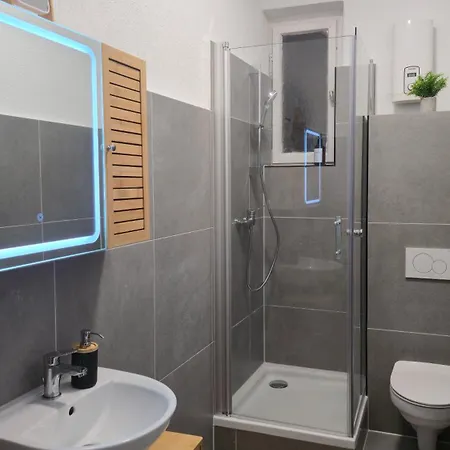 Altstadtnaehe Sauna-infrarot 2 Schlafzimmer 3*