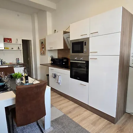 Altstadtnaehe Sauna-infrarot 2 Schlafzimmer 3* Coblence
