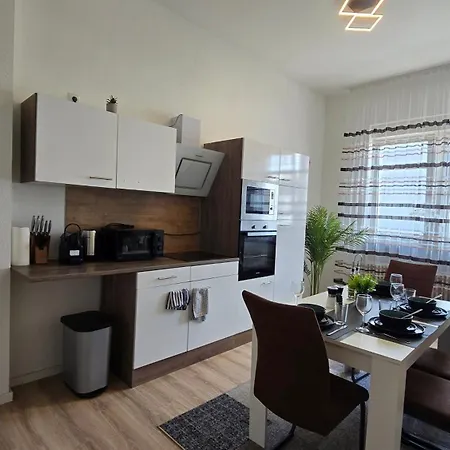 Altstadtnaehe Sauna-infrarot 2 Schlafzimmer Appart hôtel 3*